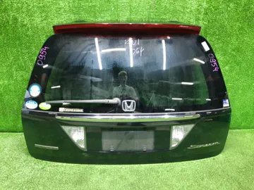 ДВЕРЬ ПЯТАЯ НА HONDA STREAM RN1