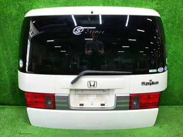 ДВЕРЬ ПЯТАЯ НА HONDA MOBILIO SPIKE GK1