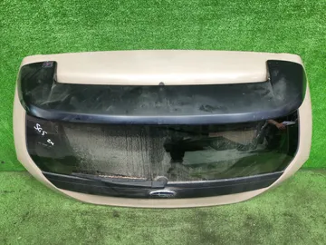 ДВЕРЬ ПЯТАЯ НА SUBARU FORESTER SG5