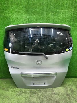 ДВЕРЬ ПЯТАЯ НА HONDA FREED GB3