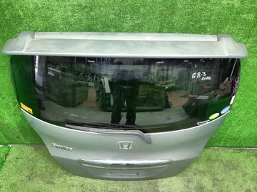 ДВЕРЬ ПЯТАЯ НА HONDA FREED GB3