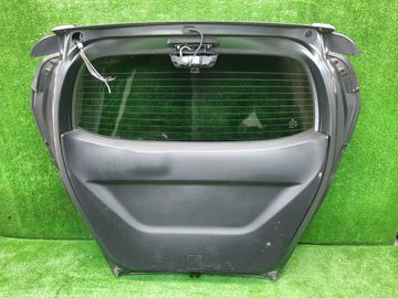 ДВЕРЬ ПЯТАЯ НА HONDA FREED GB3