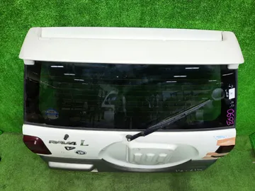 ДВЕРЬ ПЯТАЯ НА TOYOTA RAV4 SXA11