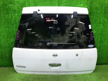 ДВЕРЬ ПЯТАЯ НА NISSAN CUBE Z10