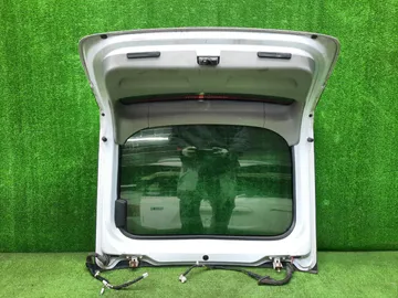 ДВЕРЬ ПЯТАЯ НА HONDA INSIGHT ZE2