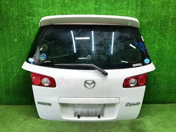 ДВЕРЬ ПЯТАЯ НА MAZDA DEMIO DY5W