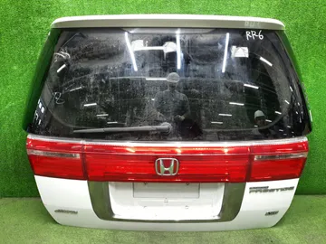 ДВЕРЬ ПЯТАЯ НА HONDA ELYSION RR6