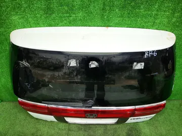 ДВЕРЬ ПЯТАЯ НА HONDA ELYSION RR6