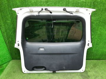 ДВЕРЬ ПЯТАЯ НА MAZDA MPV LW3W