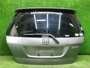 ДВЕРЬ ПЯТАЯ НА HONDA FIT GD1