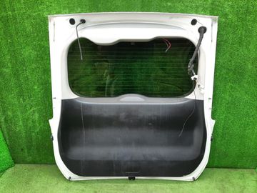 ДВЕРЬ ПЯТАЯ НА TOYOTA VOXY ZRR80
