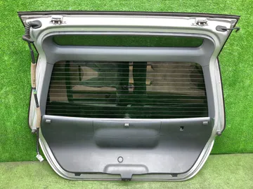 ДВЕРЬ ПЯТАЯ НА HONDA AVANCIER TA1