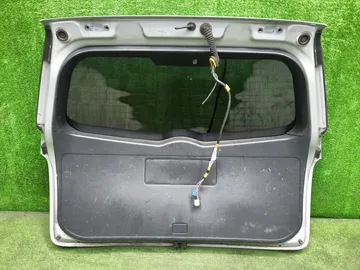 ДВЕРЬ ПЯТАЯ НА TOYOTA FIELDER NZE144