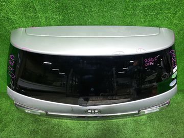 ДВЕРЬ ПЯТАЯ НА TOYOTA WISH ZGE25