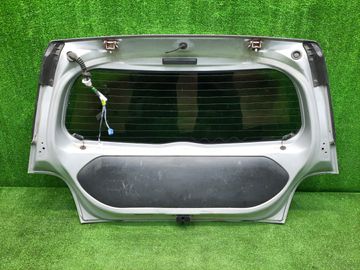 ДВЕРЬ ПЯТАЯ НА TOYOTA IST NCP60
