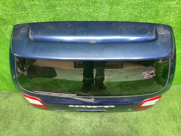 ДВЕРЬ ПЯТАЯ НА SUBARU FORESTER SF5