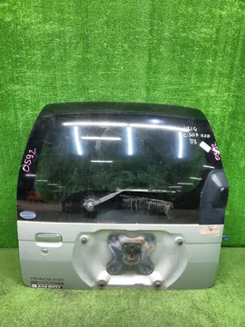 ДВЕРЬ ПЯТАЯ НА TOYOTA OPA ZCT10