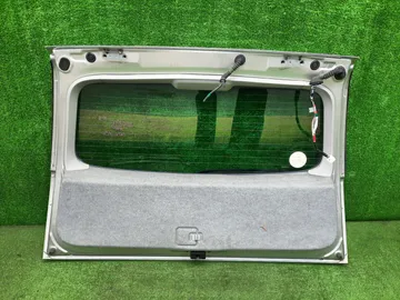 ДВЕРЬ ПЯТАЯ НА TOYOTA OPA ZCT10