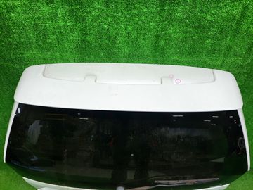 ДВЕРЬ ПЯТАЯ НА MITSUBISHI CHARIOT GRANDIS N84W