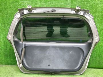 ДВЕРЬ ПЯТАЯ НА HONDA FIT GD1