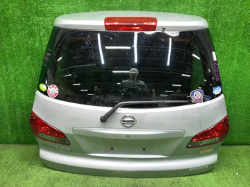 ДВЕРЬ ПЯТАЯ НА NISSAN WINGROAD Y12