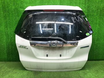 ДВЕРЬ ПЯТАЯ НА HONDA FIT SHUTTLE GP2