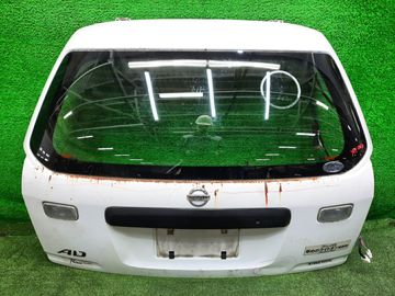 ДВЕРЬ ПЯТАЯ НА NISSAN AD Y11