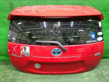 ДВЕРЬ ПЯТАЯ НА TOYOTA AQUA NHP10