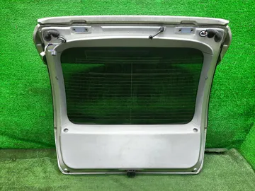 ДВЕРЬ ПЯТАЯ НА TOYOTA NADIA SXN10