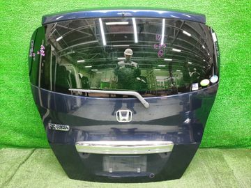 ДВЕРЬ ПЯТАЯ НА HONDA FREED GB3