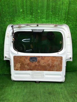 ДВЕРЬ ПЯТАЯ НА NISSAN CARAVAN E25