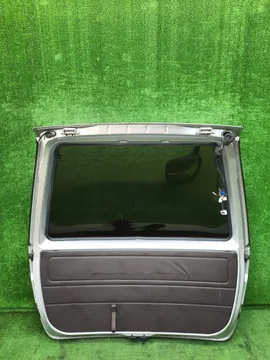 ДВЕРЬ ПЯТАЯ НА NISSAN LARGO W30