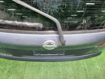 ДВЕРЬ ПЯТАЯ НА NISSAN WINGROAD Y11