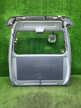 ДВЕРЬ ПЯТАЯ НА TOYOTA NOAH KR42