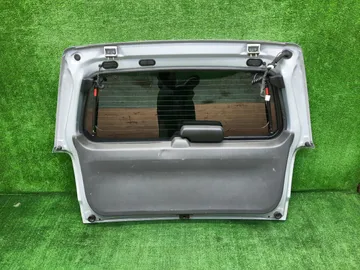 ДВЕРЬ ПЯТАЯ НА MAZDA FORD ESCAPE EP3WF
