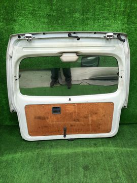 ДВЕРЬ ПЯТАЯ НА MAZDA BONGO BRAWNY SK56V