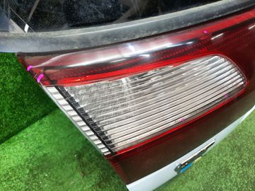 ДВЕРЬ ПЯТАЯ НА SUBARU LEGACY BH5