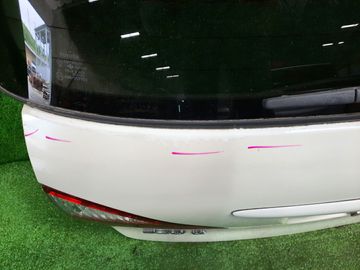 ДВЕРЬ ПЯТАЯ НА TOYOTA IPSUM ACM21