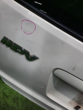 ДВЕРЬ ПЯТАЯ НА MAZDA MPV LW3W