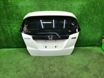 ДВЕРЬ ПЯТАЯ НА HONDA FIT GE6