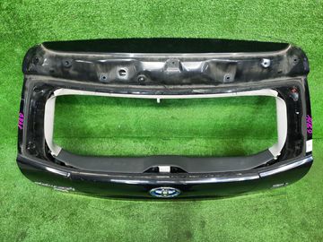 ДВЕРЬ ПЯТАЯ НА TOYOTA PRIUS ALPHA ZVW41