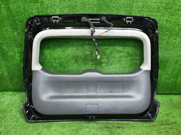 ДВЕРЬ ПЯТАЯ НА TOYOTA PRIUS ALPHA ZVW41