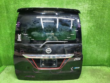 ДВЕРЬ ПЯТАЯ НА NISSAN SERENA C26