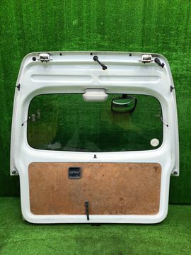 ДВЕРЬ ПЯТАЯ НА MAZDA BONGO SK82V