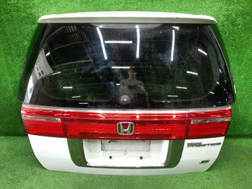 ДВЕРЬ ПЯТАЯ НА HONDA ELYSION RR5