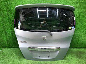 ДВЕРЬ ПЯТАЯ НА HONDA FREED GB3