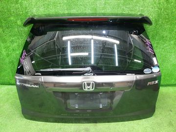 ДВЕРЬ ПЯТАЯ НА HONDA STREAM RN6