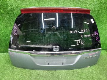 ДВЕРЬ ПЯТАЯ НА HONDA STREAM RN3