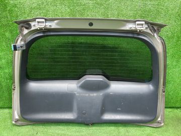 ДВЕРЬ ПЯТАЯ НА HONDA STREAM RN1