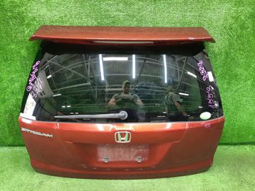 ДВЕРЬ ПЯТАЯ НА HONDA STREAM RN7